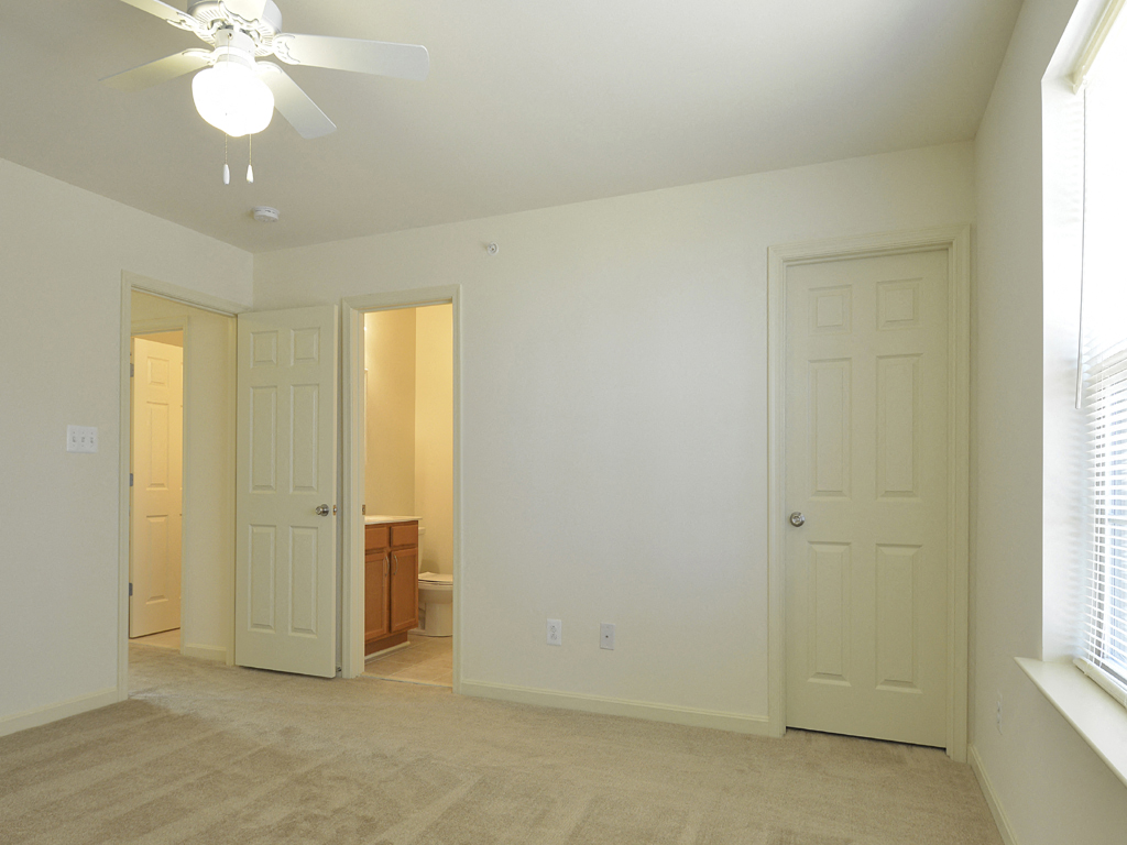 The Pointe At Manorgreen Townhomes is a similar property to 2601 Garrison Blvd located in Baltimore